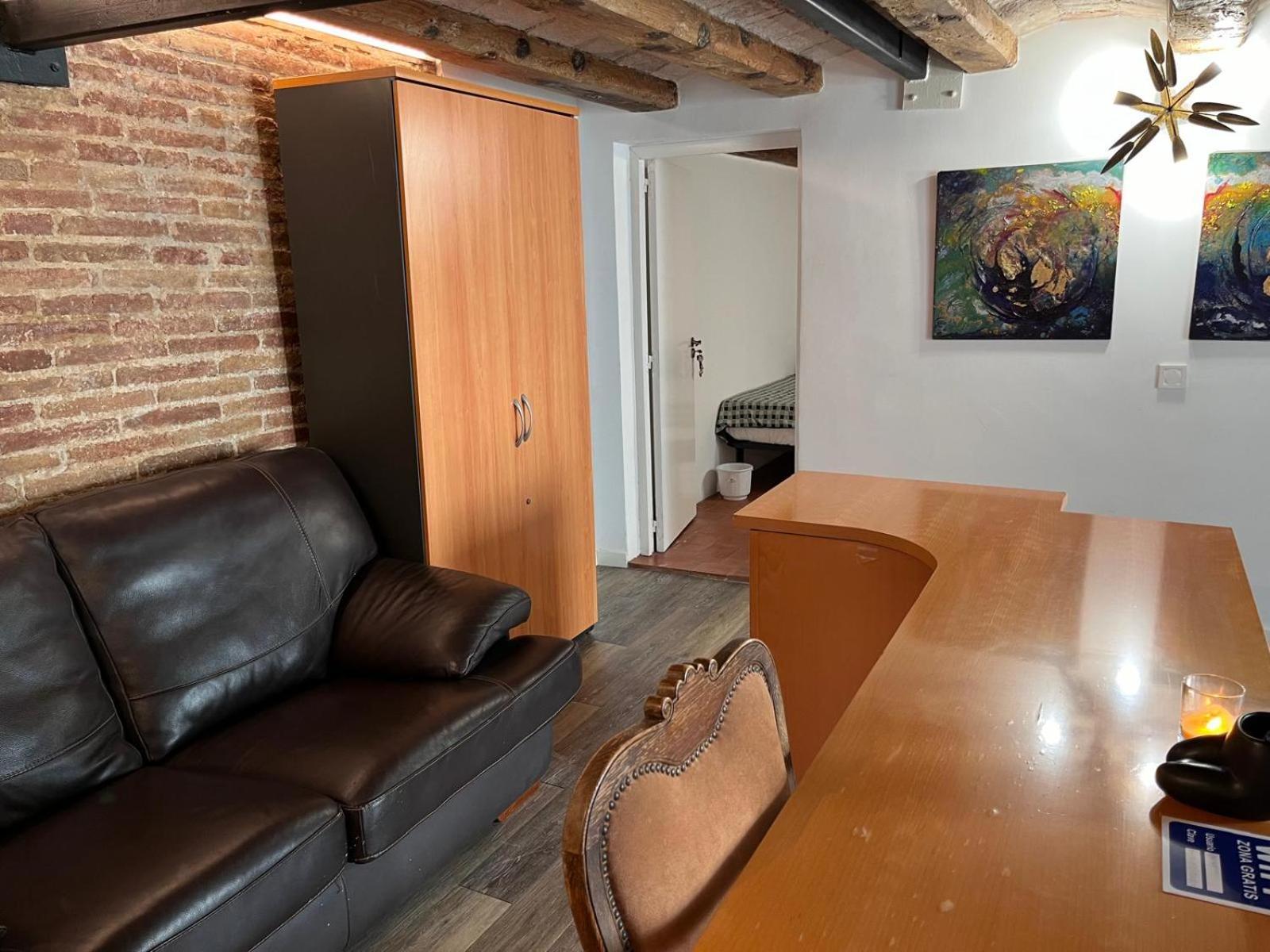 Habitacion Para Grupos Hasta 8 En Plena Rambla De Cataluna Barcelona Exterior photo